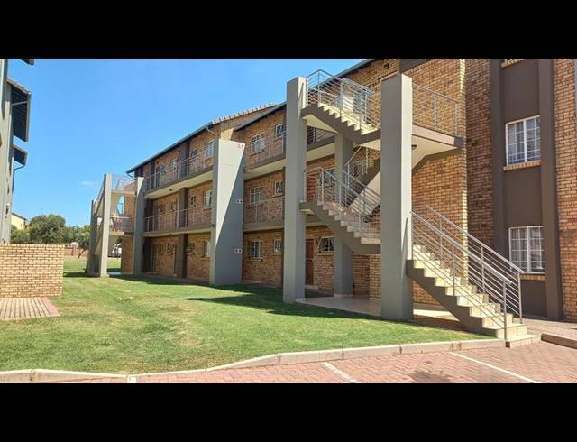 2 BEDROOM PROPERTY TO RENT IN MONAVONI